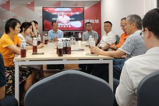 不要中锋了！中国摆上胡明轩+赵继伟+李凯尔+张镇麟+崔永熙